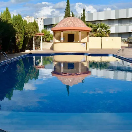 Apartment Seaside Modern Flat With Pool Queens Gardens 211
