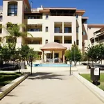 Seaside Modern Flat With Pool Queens Gardens 211 Apartment *