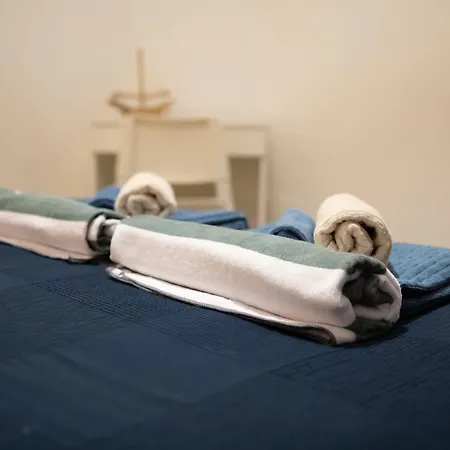 Seaside Modern Flat With Pool Queens Gardens 211 Paphos