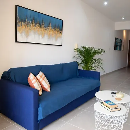 Apartment Seaside Modern Flat With Pool Queens Gardens 211 Paphos