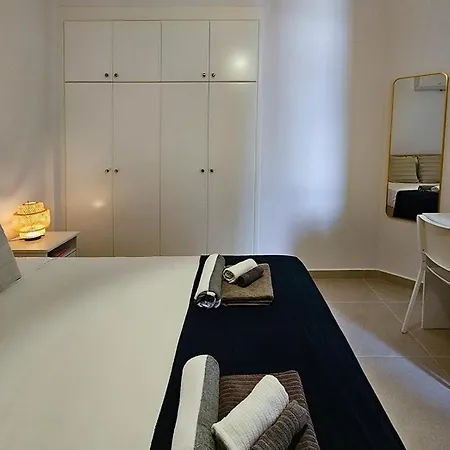 Seaside Modern Flat With Pool Queens Gardens 211