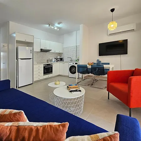 Seaside Modern Flat With Pool Queens Gardens 211 Apartment